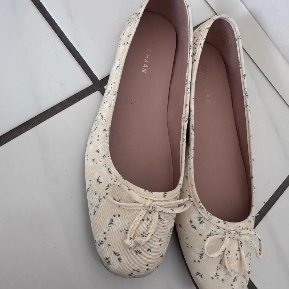Cole Haan Women's Tan Floral Loafers